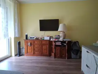 Sestavu rustikálního nábytku