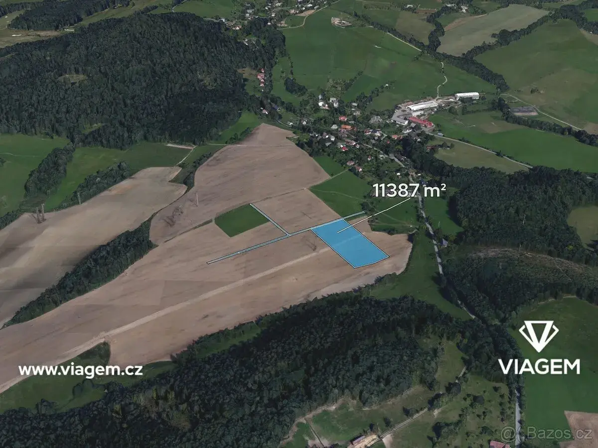Pole 11 387 m², Podíl 50 % o výměře 5 122 m²