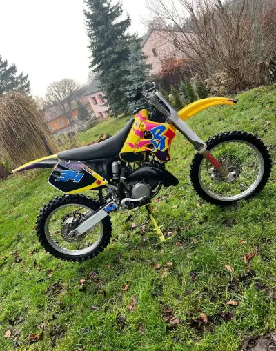 Suzuki rm 125