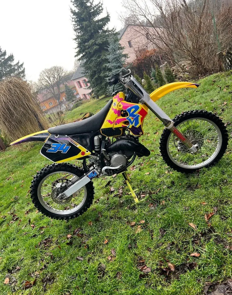 Suzuki rm 125