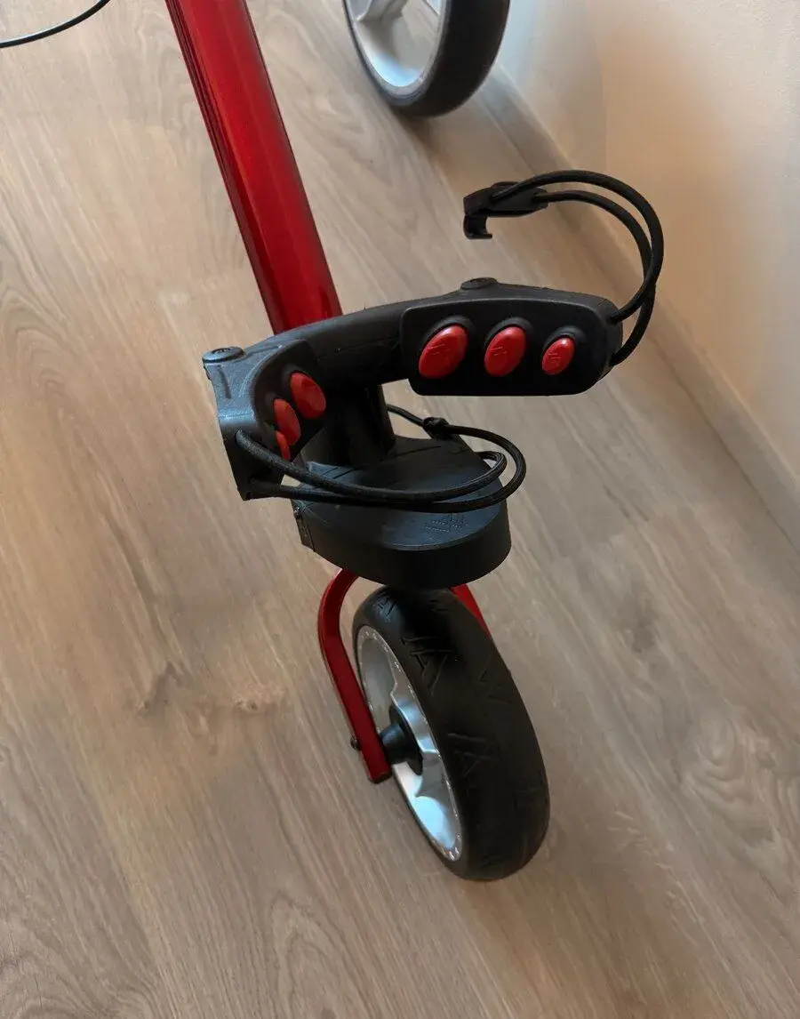 Big Max IQ Lightweight Golf Trolley – skládací golfový vozík