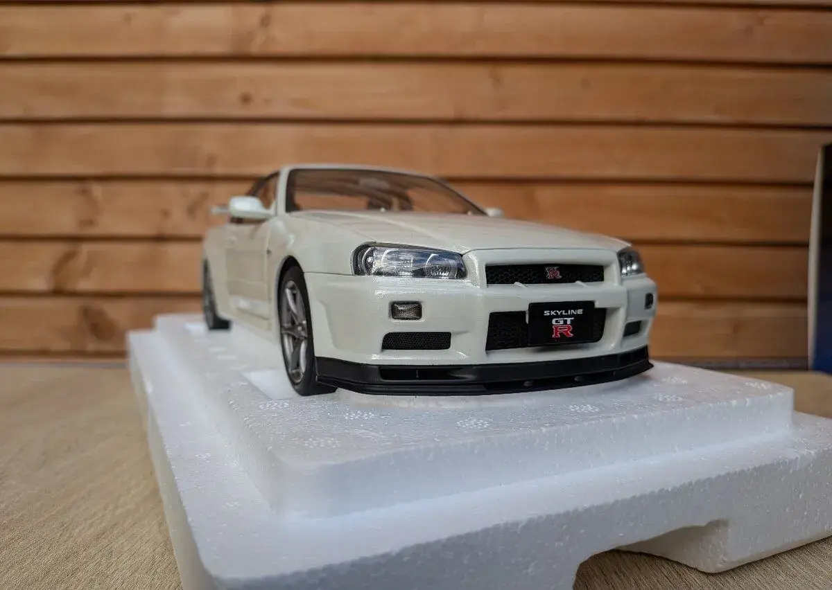 AUTOart - Skyline GT-R r34