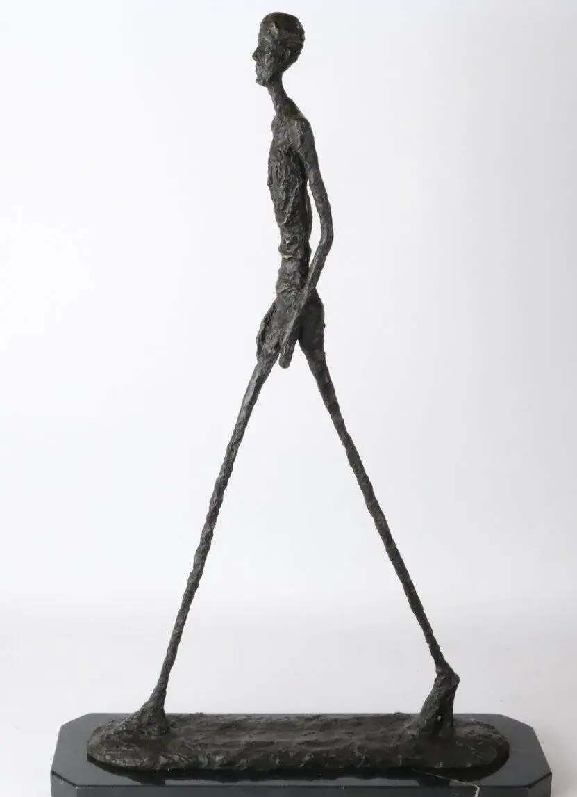 Alberto Giacometti – Kráčející muž