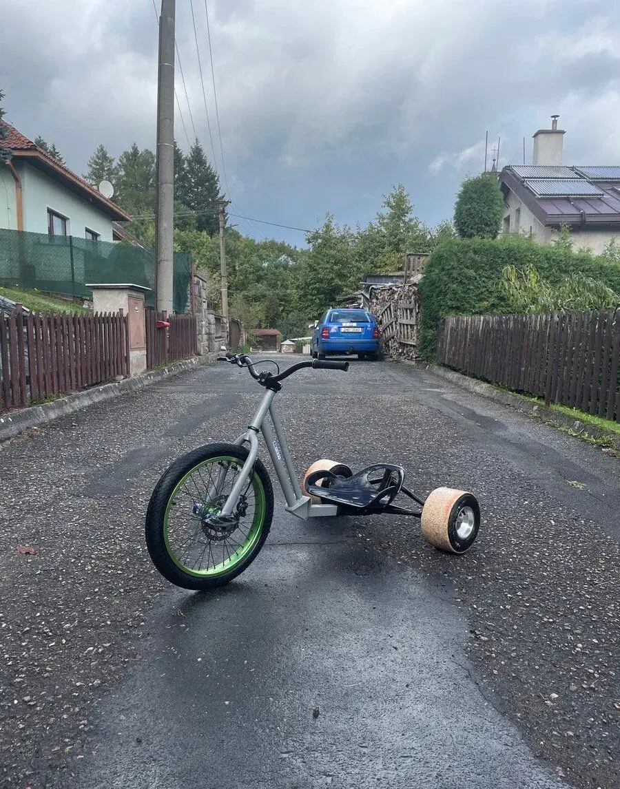 Drift trike triad