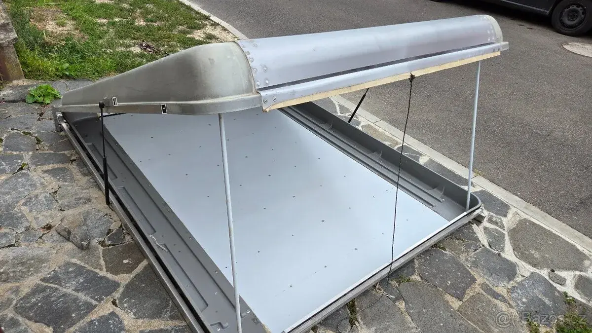 MAXI STŘEŠNÍ STAN NA AUTO – 9 000 Kč