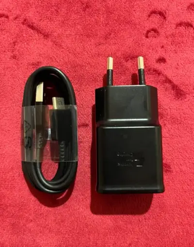 NABÍJEČKU SAMSUNG EP-TA200