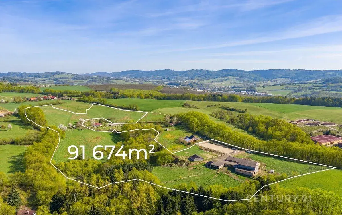 Prodej jezdeckého areálu 9,1ha, Zlín (zemědělská usedlost)