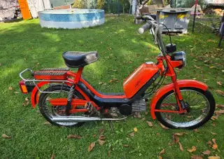 Babetta 210 s kartičkou, původní červená 1.