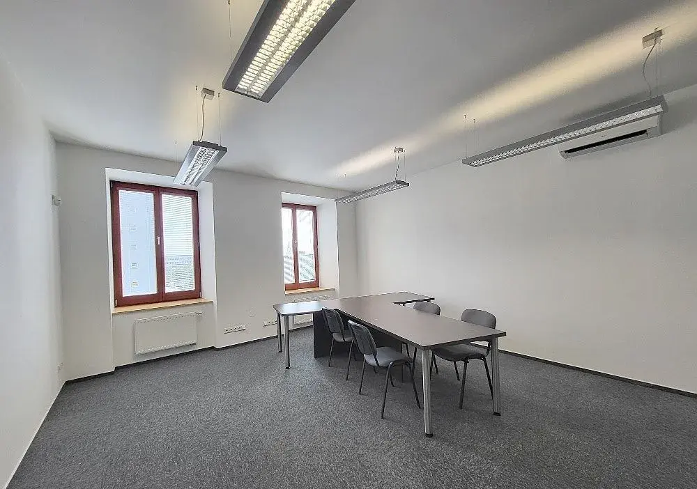 Pronájem kancelářského celku 102,50m2, Brno - Cejl