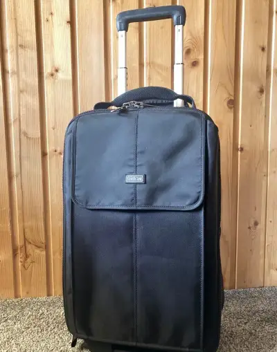 Think Tank Airport Advantage