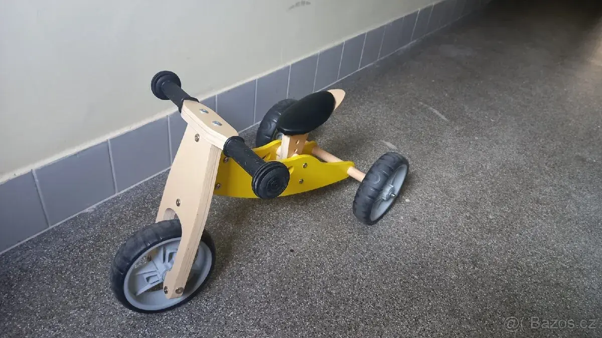 Nicko Dřevěné odrážedlo 2v1 mini žlutá