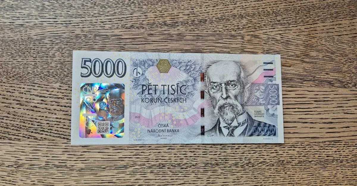 Limitovaná bankovka 5000kč s přítiskem ČNB