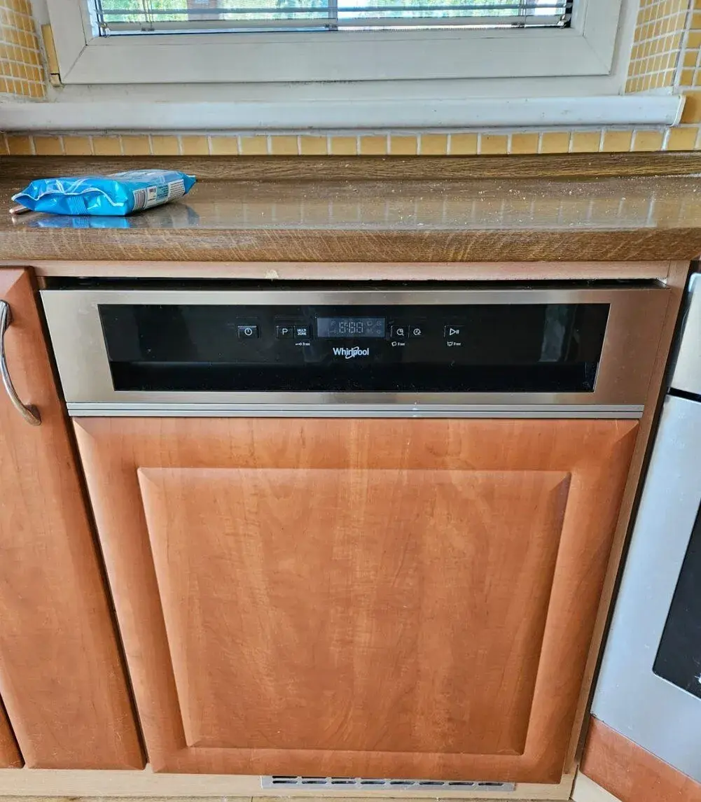Vestavná myčka Whirlpool WBC 3C26 X