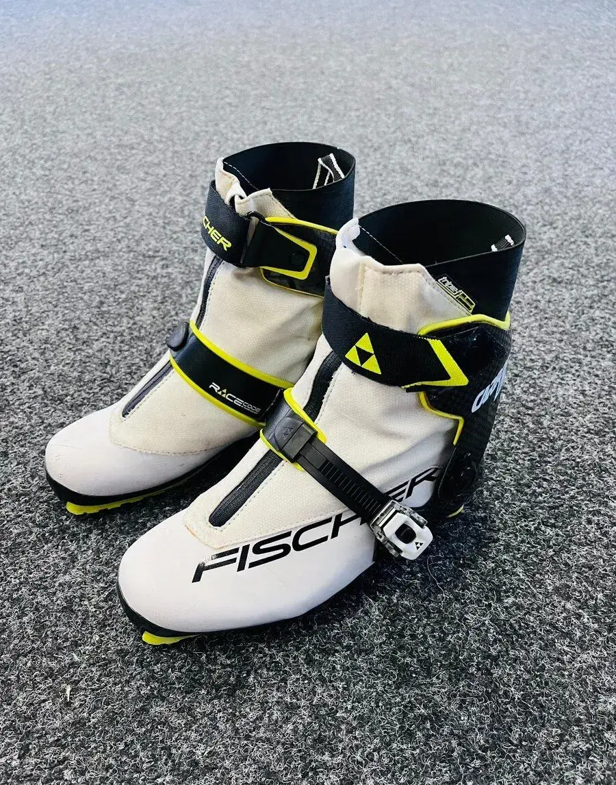 Boty Fischer Carbonlite Skate vel.38