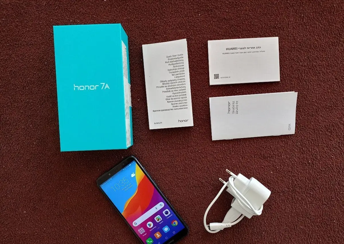 Mobilní telefon zn. "HONOR 7A" - jako nový