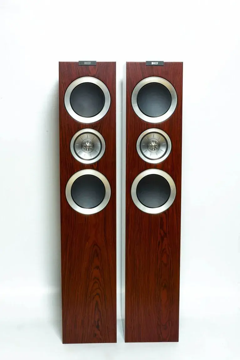 KEF R700