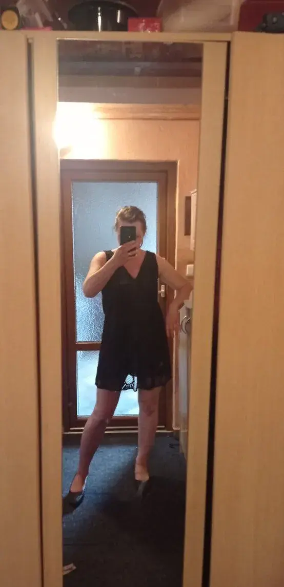 Nové černé krátké sexy šaty Desigual S-M