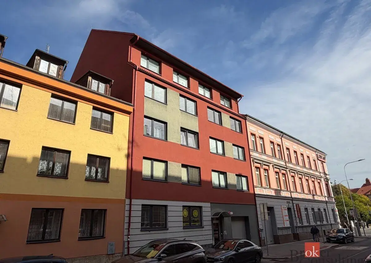 Pronájem, byty/1+kk, 33 m2, Bendova 697/4, Jižní Předměstí,