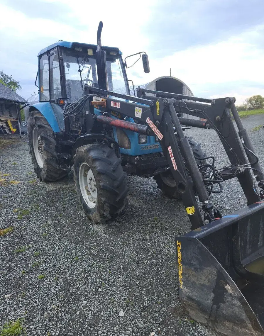 Traktor Belarus Pronar nakladač