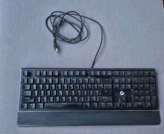 Herní mechanická klávesnice CZC Gaming Hexblade GK1000
