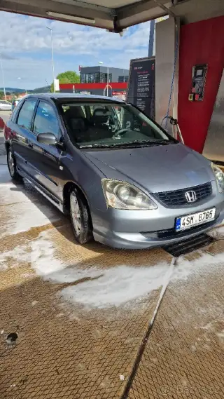 Honda Civic – 2004