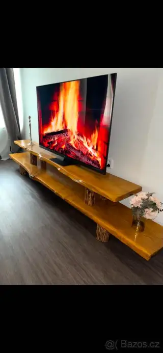 Tv stolek