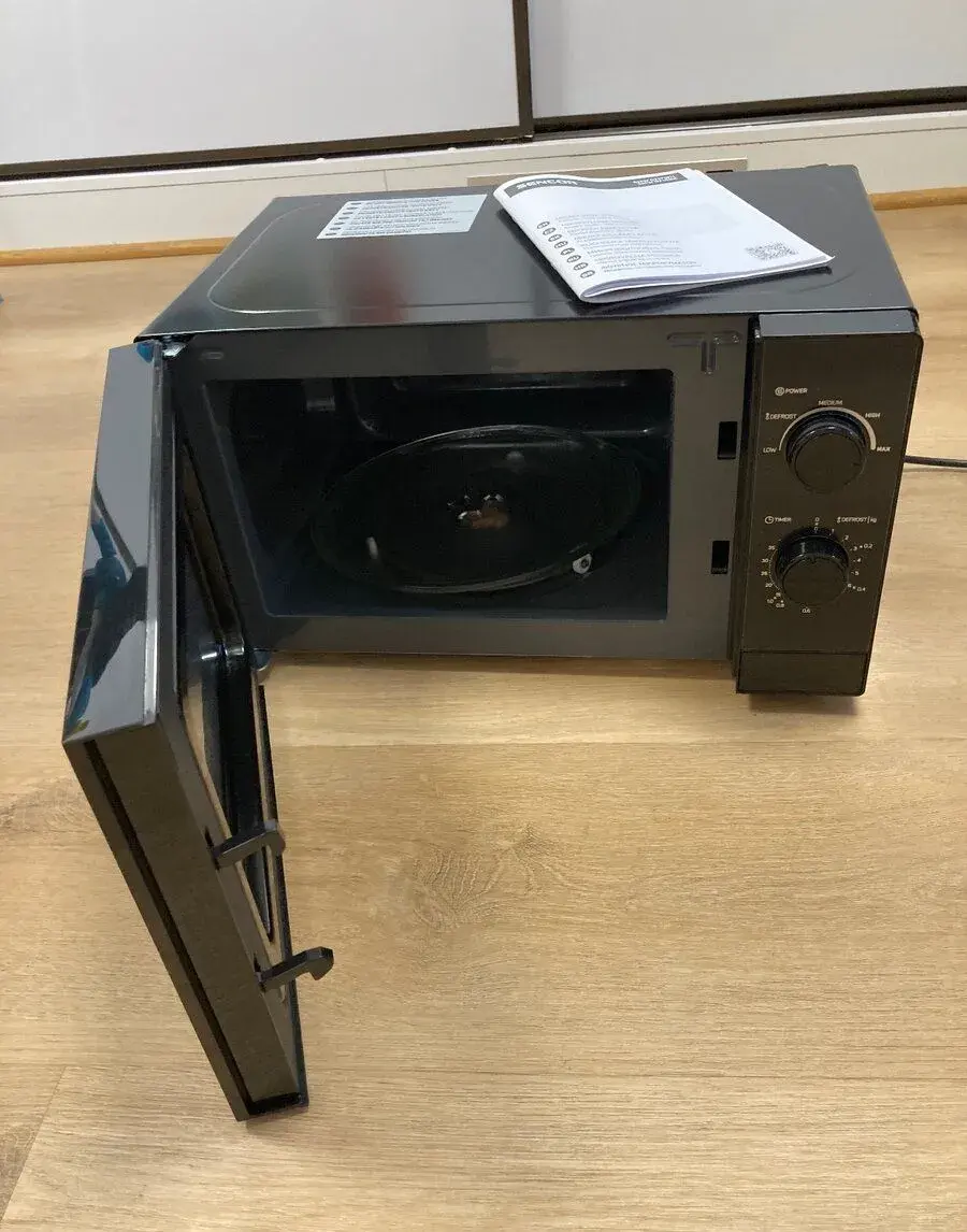 Sencor Oven SMW 0718BK