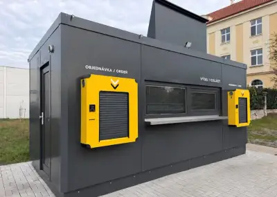 NA PRODEJ – Nový kompletně vybavený gastro stánek 15 m² |
