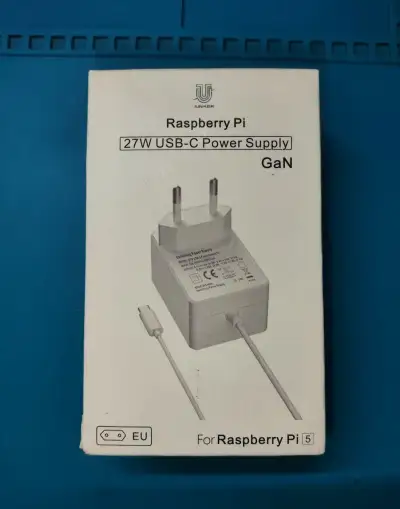 iUniker 27W USB-C GaN napájecí zdroj pro Raspberry Pi 5