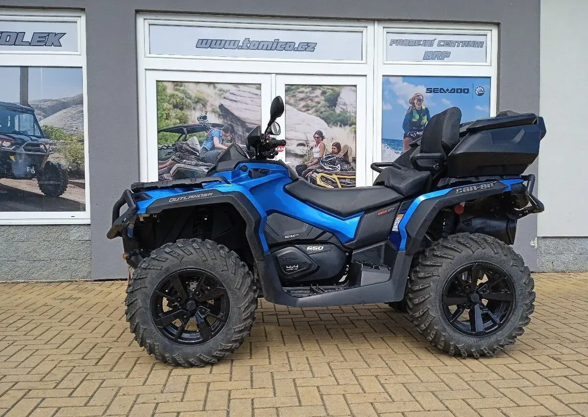 Can-Am Outlander Max 650 XT 2021