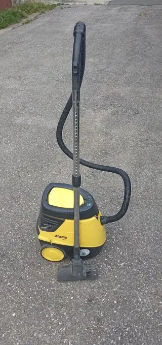 Vysavač Kärcher DS 5600