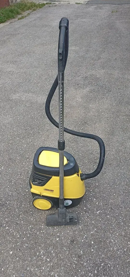 Vysavač Kärcher DS 5600