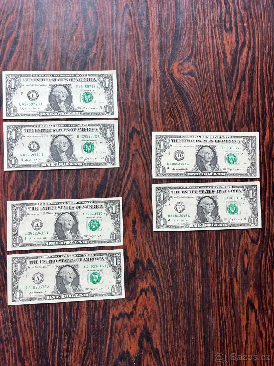 USA dolary 27× 1 USD + 5 USD – navazující sériová čísla