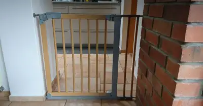 zábrana do dveří či na schody