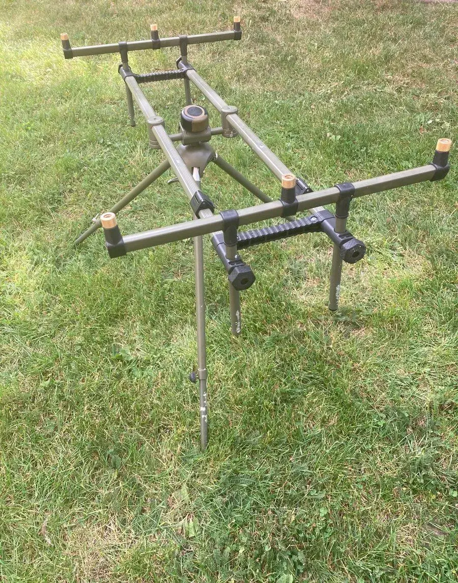 Poctivý kapřářský stojan- tripod SEMA.
