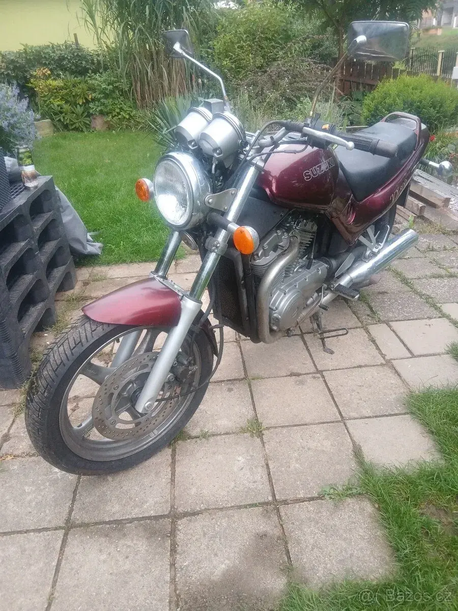Suzuki VX 800