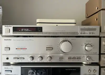 Tuner Technics ST-600