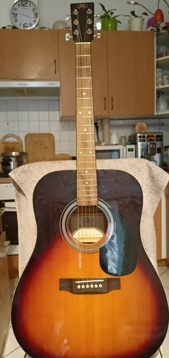 Kytara plus Pouzdro