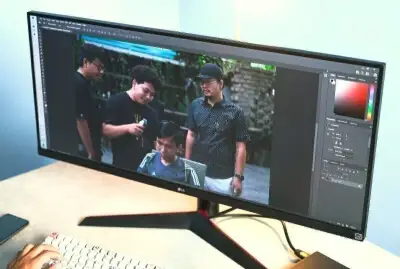 34" LG Ultrawide 34WP65G - pro kancelář, hry a filmy