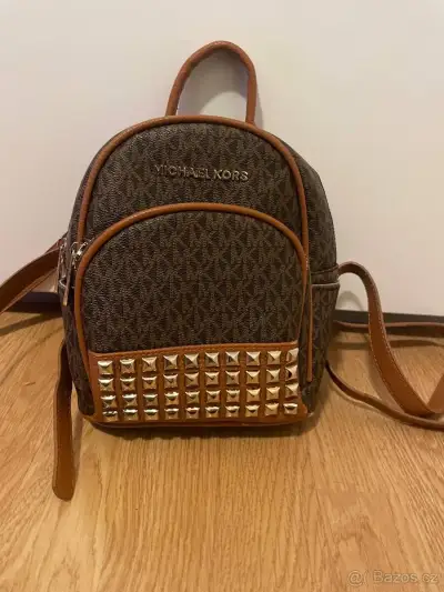 Dámský batoh Michael Kors Abbey XS Studded – Hnědý/Monogram
