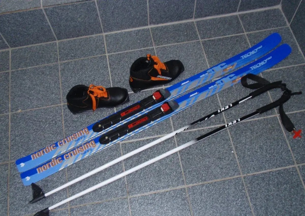 SET BĚŽKY TECNO 120 CM+HŮLKY 105 CM+BOTY VEL.34