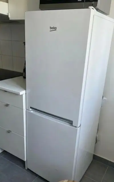 DOPRAVA ZDARMA lednice kombinovaná s mrazákem výška cca 150