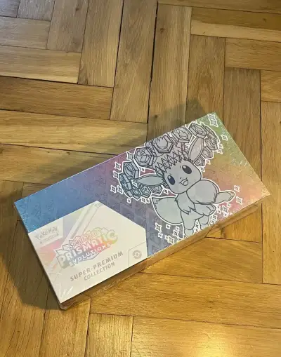Pokémon TCG Prismatic Evolutions Super Premium Collection
