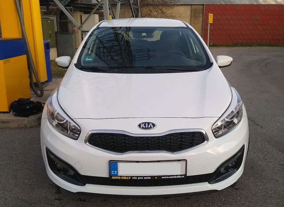 Pronajem Kia Ceed TDI 2017r.v. za 3500 Kč/tyden (Uber,Bolt)