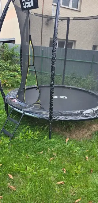 Trampolína