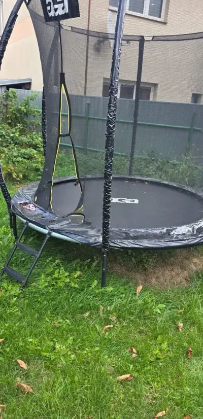 Trampolína