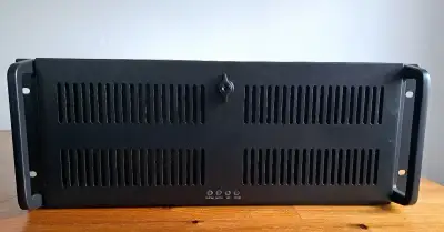 2ks PC rack case, 4U skříň + lyžiny