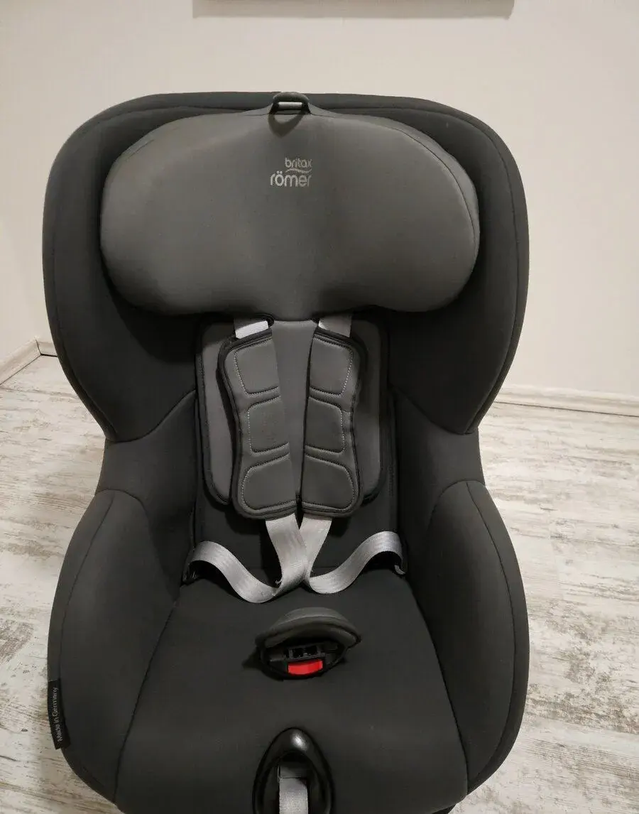 Autosedačku britax römer
