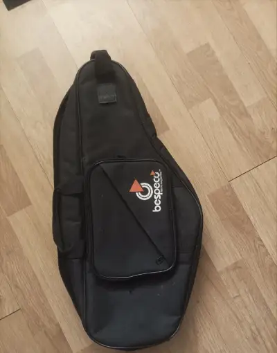 Obal pouzdro na altsaxofon Bespeco BAG 500AS