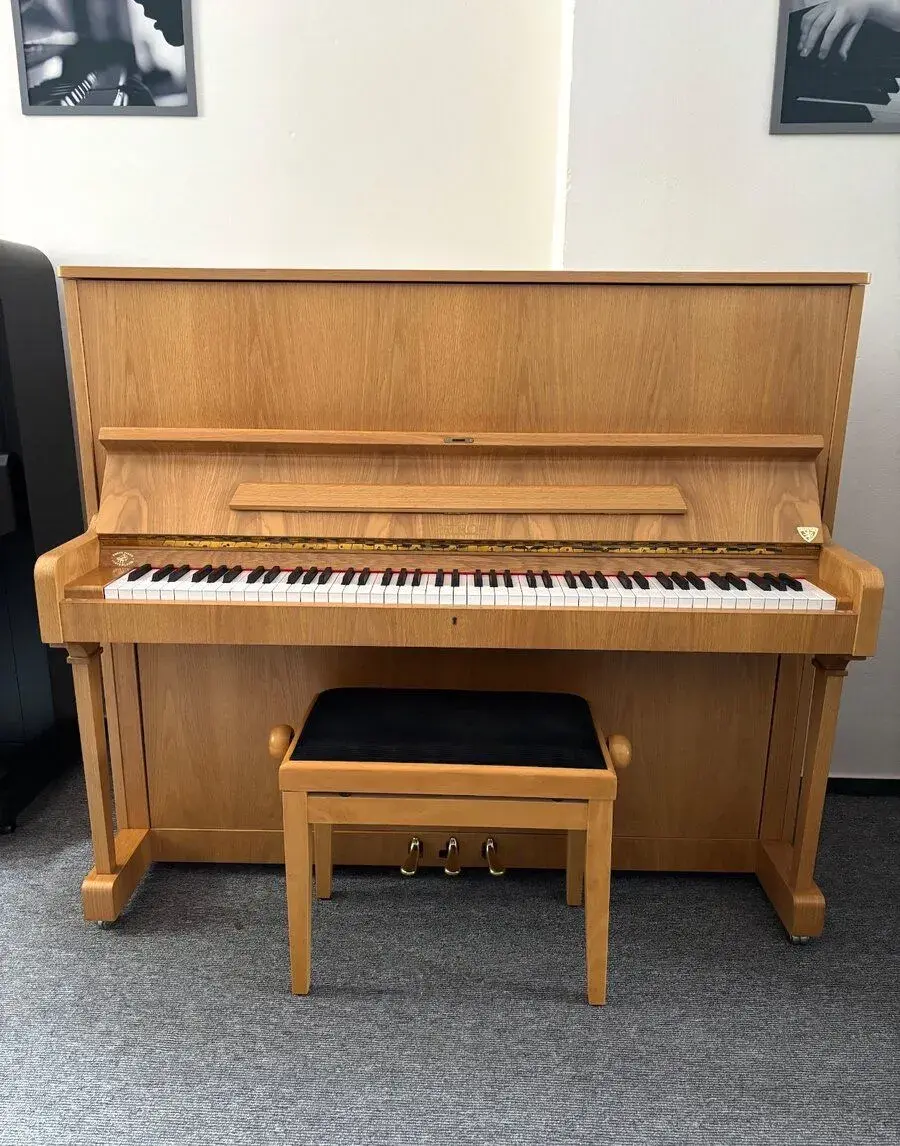 Klavír - české polokoncertní piano Petrof 002PH
